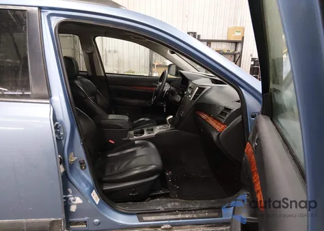 2011 Subaru Outback 3.6R Limited z USA, uszkodzony, nr VIN 4S4BRDKC7B2372340